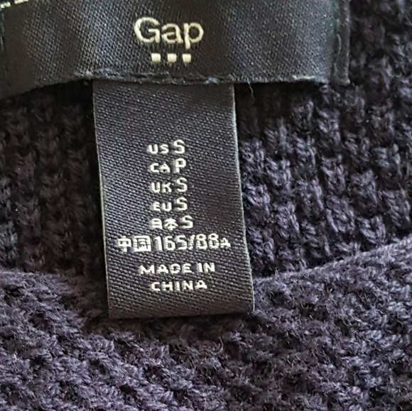 GAP Sweater - Picture 6 of 6